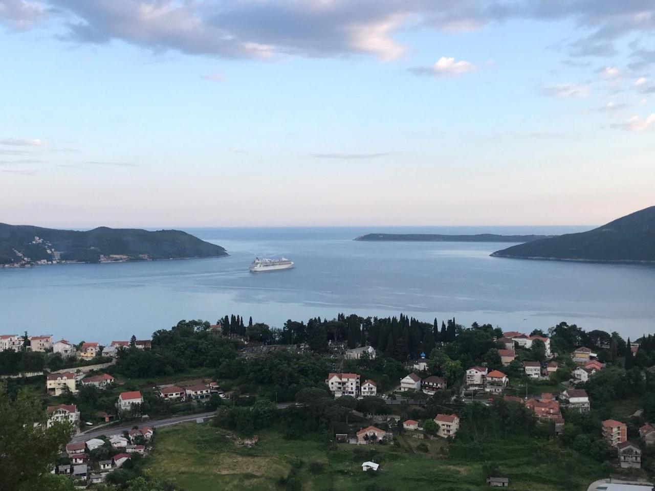 Magnificent Views Apartment Herceg Novi Szoba fotó